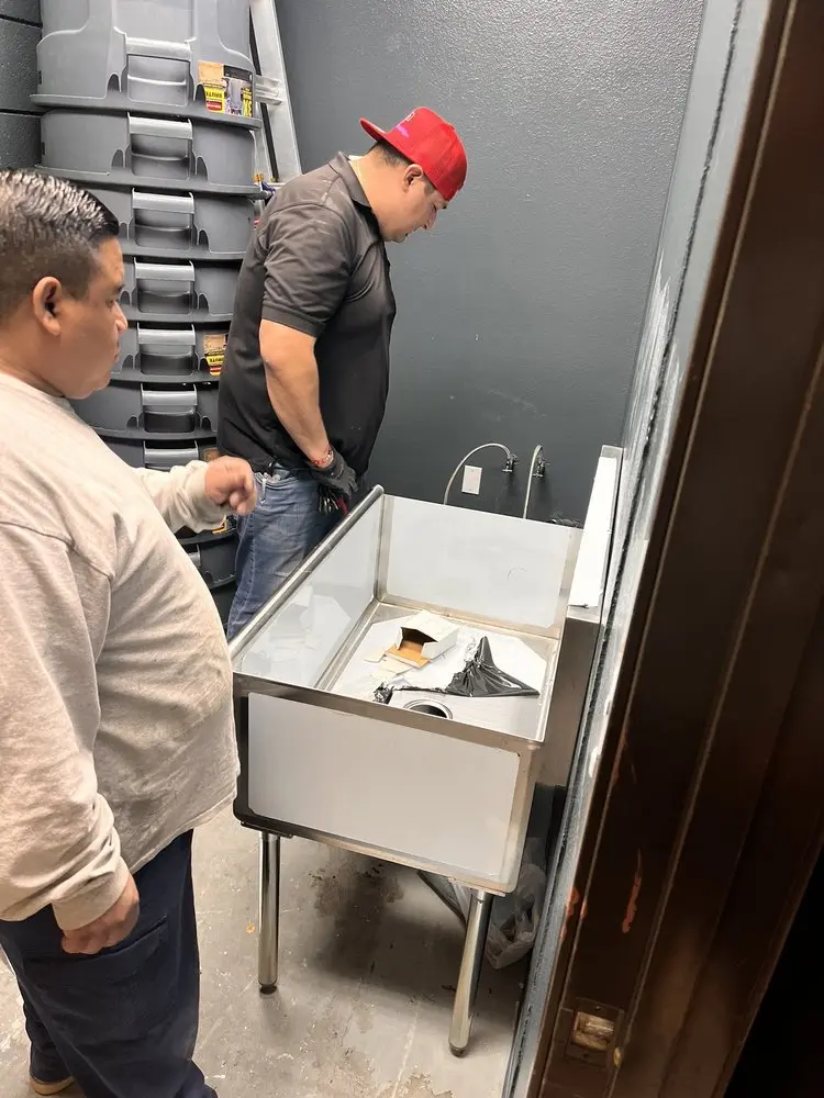 Commercial plumbing and sink installation in Seventh Avenue